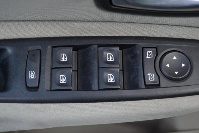 Renault Scenic III с пробегом 2009 года, цена 610 000 рублей, 278000 км, минивэн, Автокод Объявления