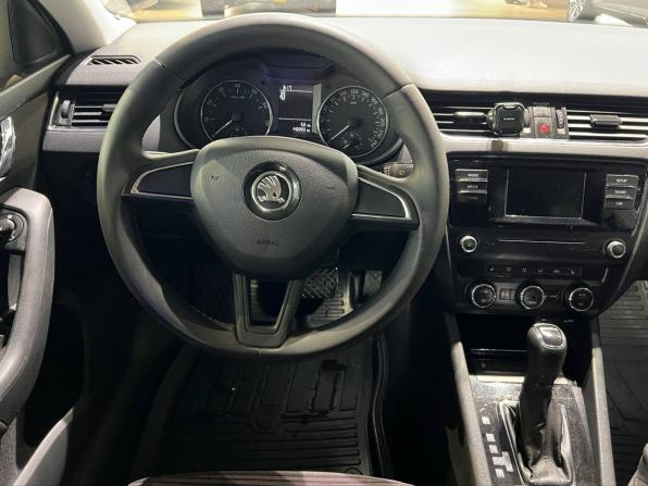 Skoda Octavia III (A7) с пробегом 2016 года, цена 1 550 000 рублей, 140200 км, лифтбек, Автокод Объявления