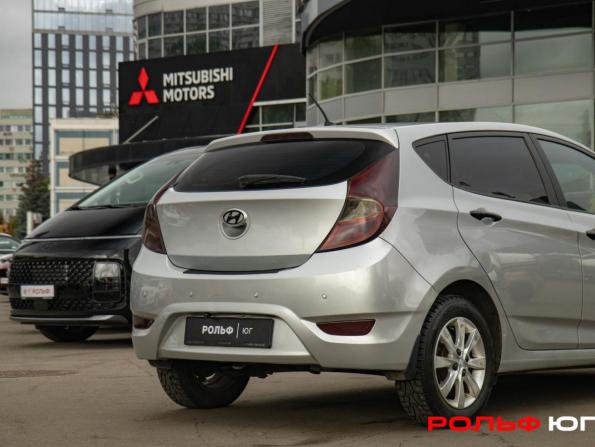 Hyundai Solaris I с пробегом 2013 года, цена 512 000 рублей, 268896 км, хэтчбек, Автокод Объявления