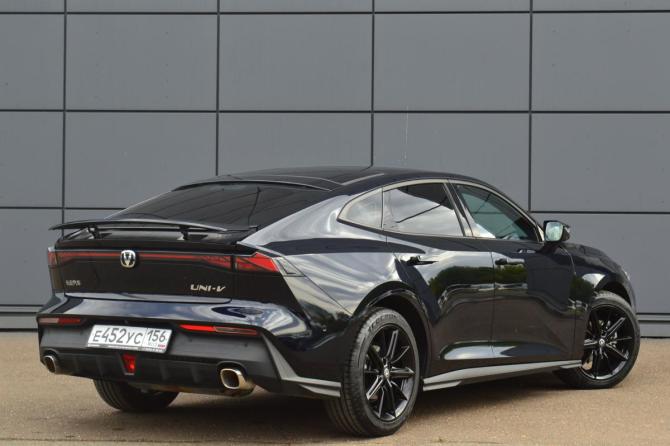 Changan UNI-V I с пробегом 2024 года, цена 2 319 000 рублей, 14000 км, лифтбек, Автокод Объявления