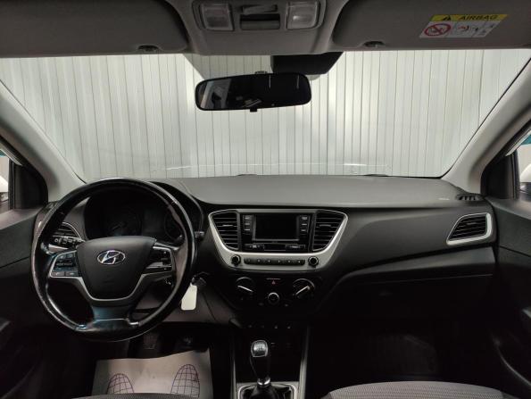 Hyundai Solaris II с пробегом 2017 года, цена 1 036 000 рублей, 139241 км, седан, Автокод Объявления