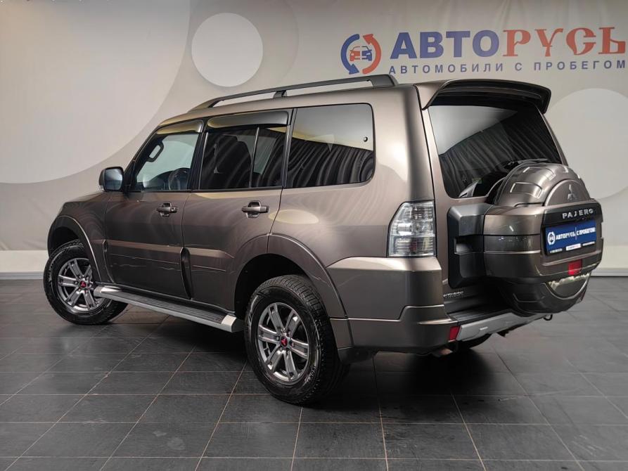 Mitsubishi Pajero IV Рестайлинг 1 Москва  - изображение 2