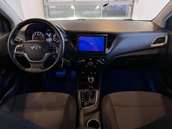 Hyundai Solaris II Рестайлинг с пробегом 2021 года, цена 1 370 000 рублей, 104000 км, седан, Автокод Объявления