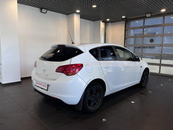 Opel Astra J с пробегом 2010 года, цена 460 000 рублей, 233237 км, хэтчбек, Автокод Объявления