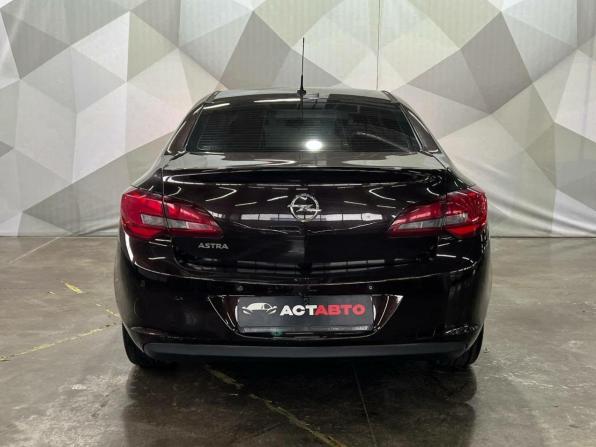 Opel Astra J Рестайлинг с пробегом 2013 года, цена 700 000 рублей, 142000 км, седан, Автокод Объявления