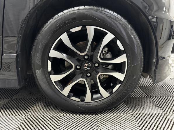 Honda Freed I Рестайлинг с пробегом 2012 года, цена 1 270 000 рублей, 207009 км, компактвэн, Автокод Объявления