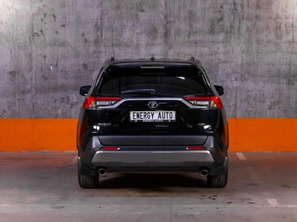Toyota RAV4 V (XA50) с пробегом 2021 года, цена 3 799 000 рублей, 97159 км, внедорожник, Автокод Объявления