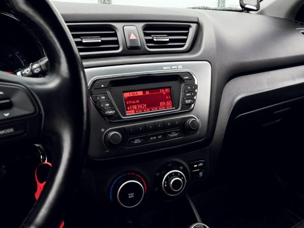 Kia Rio III с пробегом 2014 года, цена 1 169 000 рублей, 61679 км, хэтчбек, Автокод Объявления