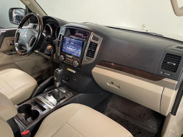 Mitsubishi Pajero IV Рестайлинг 2 с пробегом 2020 года, цена 3 220 000 рублей, 92989 км, внедорожник, Автокод Объявления