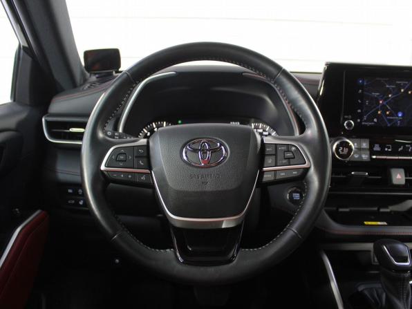 Toyota Highlander IV (XU70) с пробегом 2023 года, цена 5 385 000 рублей, 15455 км, внедорожник, Автокод Объявления