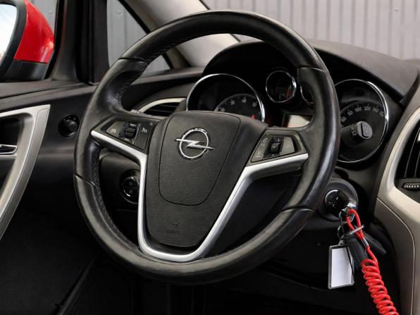 Opel Astra J Рестайлинг с пробегом 2012 года, цена 797 000 рублей, 115315 км, хэтчбек, Автокод Объявления