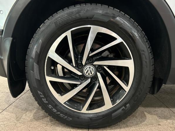 Volkswagen Tiguan II с пробегом 2018 года, цена 2 419 000 рублей, 125876 км, внедорожник, Автокод Объявления