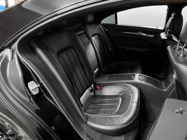 Mercedes-Benz CLS II (C218) Рестайлинг с пробегом 2015 года, цена 2 549 900 рублей, 267571 км, седан, Автокод Объявления