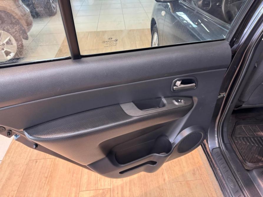 Kia Carens II (UN) Чебоксары  - изображение 24