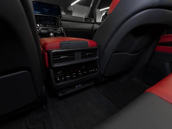 Lexus LX IV с пробегом 2024 года, цена 17 800 000 рублей, 908 км, внедорожник, Автокод Объявления