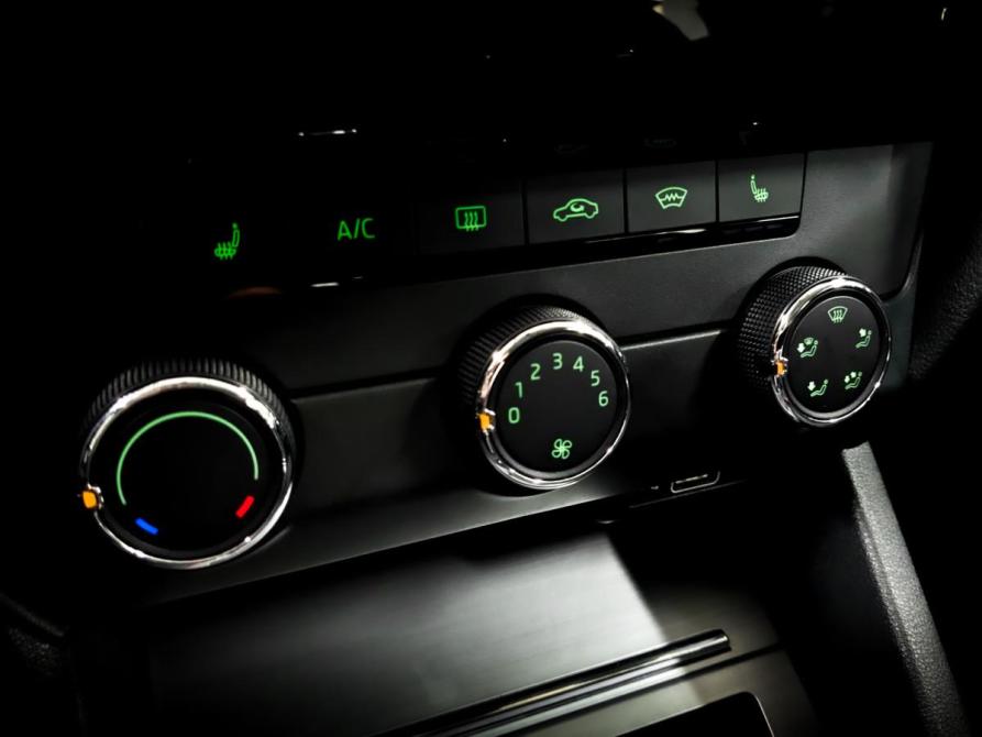 Skoda Octavia III (A7) Рестайлинг Москва  - изображение 25
