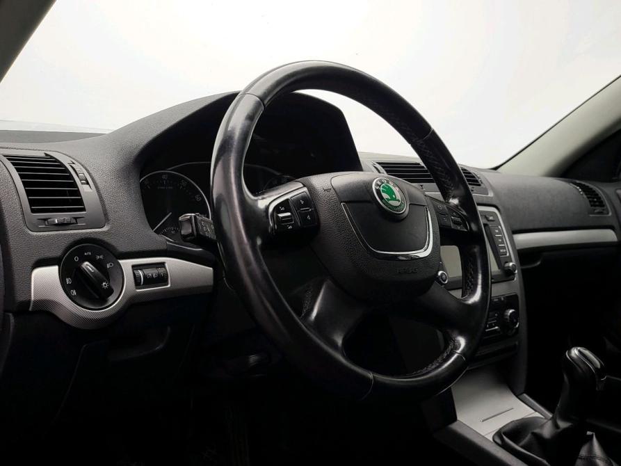 Skoda Octavia II (A5) Рестайлинг Мурманск  - изображение 16