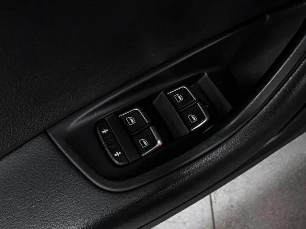 Audi A6 IV (C7) Рестайлинг с пробегом 2015 года, цена 1 919 000 рублей, 188428 км, седан, Автокод Объявления