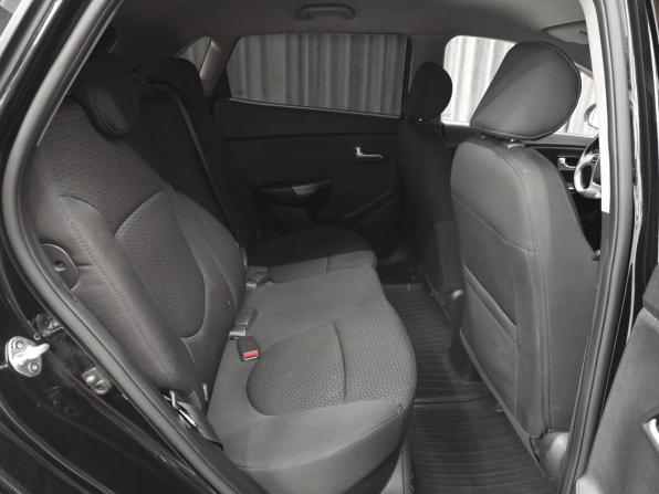 Kia Rio III Рестайлинг с пробегом 2016 года, цена 1 100 000 рублей, 102010 км, хэтчбек, Автокод Объявления