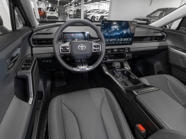 Toyota RAV4 VI (XA60) с пробегом 2026 года, цена 4 100 000 рублей, 11 км, внедорожник, Автокод Объявления
