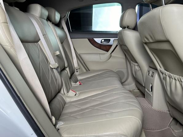 Infiniti FX II (S51) Рестайлинг с пробегом 2012 года, цена 2 250 000 рублей, 127026 км, внедорожник, Автокод Объявления