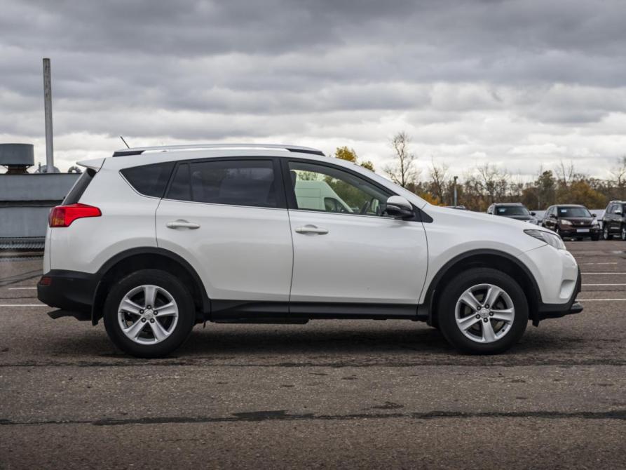 Toyota RAV4 IV (XA40) Москва  - изображение 4