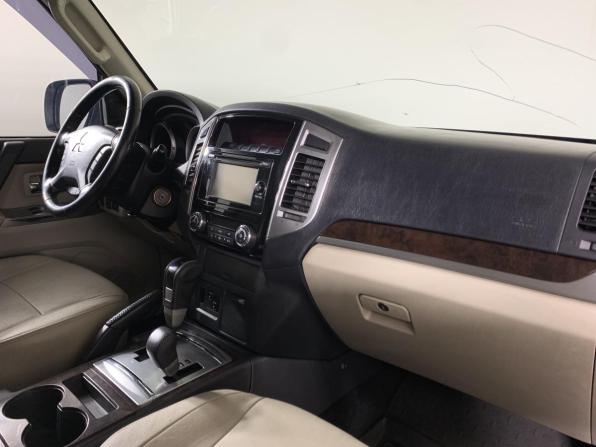 Mitsubishi Pajero IV Рестайлинг 2 с пробегом 2017 года, цена 2 910 000 рублей, 148359 км, внедорожник, Автокод Объявления