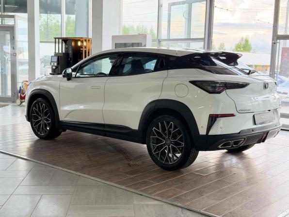 Changan UNI-T I с пробегом 2024 года, цена 2 379 000 рублей, 25000 км, внедорожник, Автокод Объявления