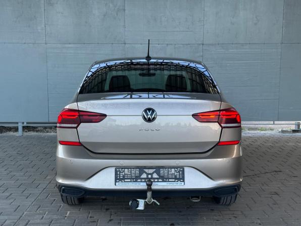 Volkswagen Polo VI с пробегом 2020 года, цена 1 360 000 рублей, 153706 км, лифтбек, Автокод Объявления