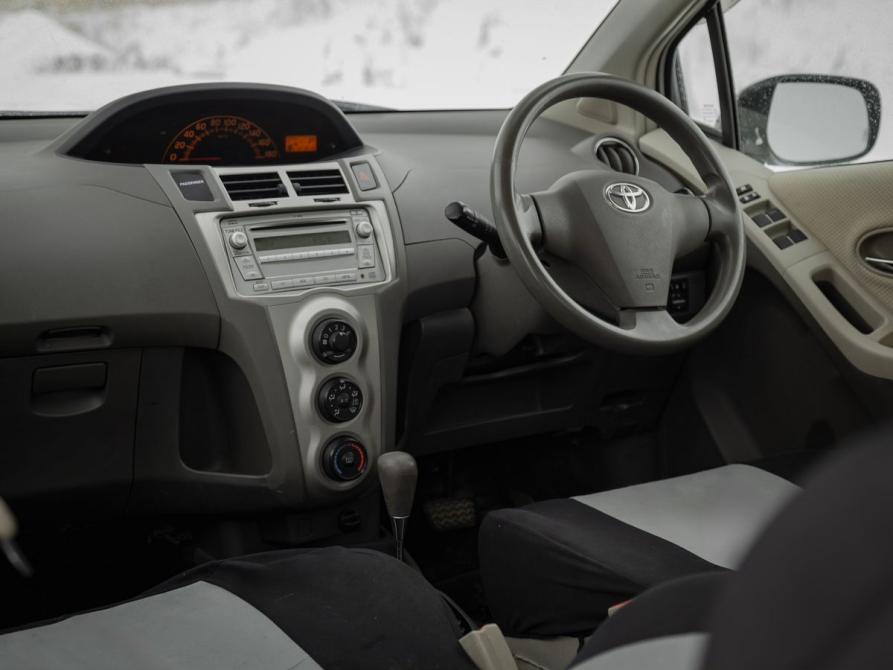 Toyota Vitz II (XP90) Тюмень  - изображение 6