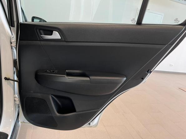 Kia Sportage IV Рестайлинг с пробегом 2018 года, цена 2 190 000 рублей, 133801 км, внедорожник, Автокод Объявления