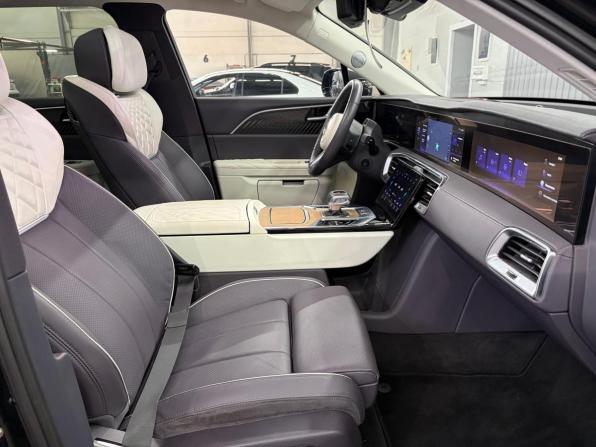 Hongqi E-HS9 с пробегом 2021 года, цена 4 400 000 рублей, 26000 км, внедорожник, Автокод Объявления