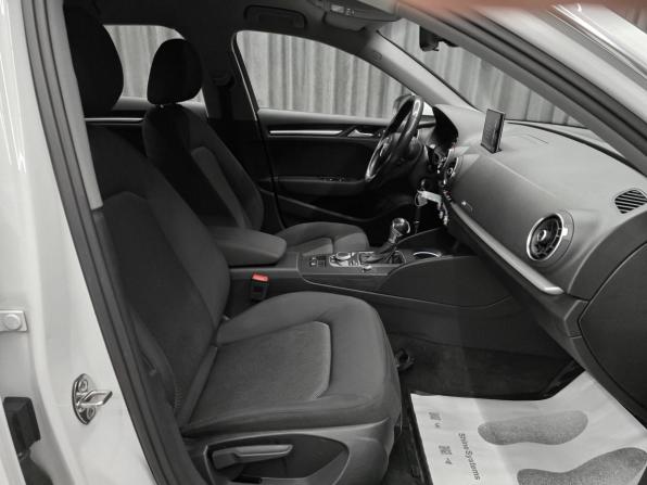 Audi A3 III (8V) с пробегом 2016 года, цена 1 549 000 рублей, 120000 км, хэтчбек, Автокод Объявления