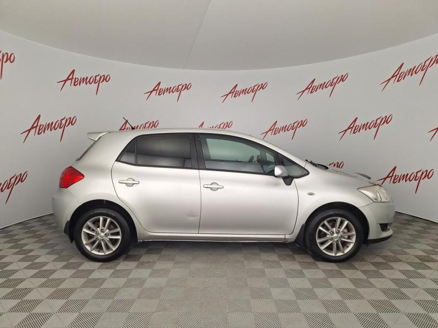 Toyota Auris I Псков  - изображение 6