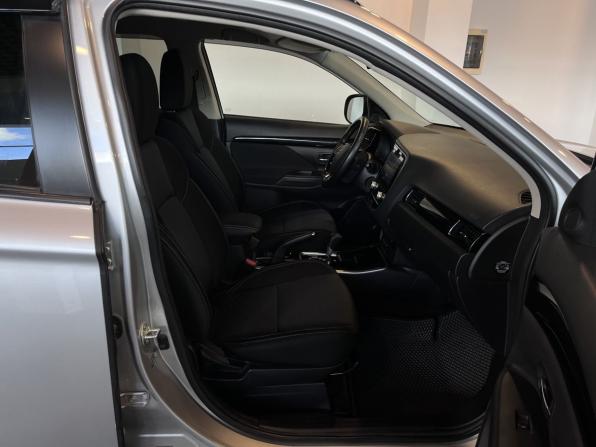 Mitsubishi Outlander III Рестайлинг 3 с пробегом 2021 года, цена 2 740 000 рублей, 36650 км, внедорожник, Автокод Объявления