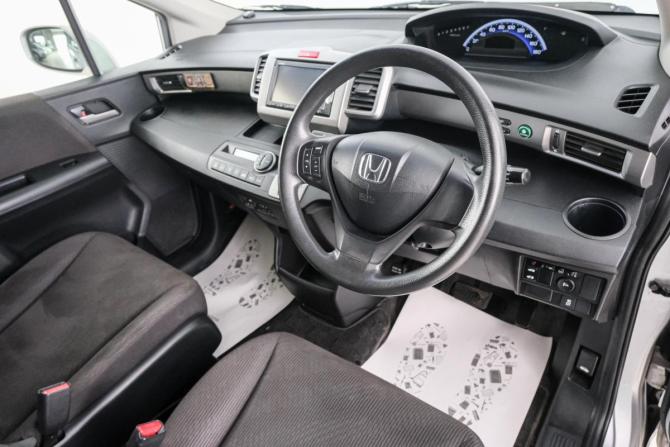 Honda Freed I Рестайлинг 2 с пробегом 2014 года, цена 1 099 000 рублей, 148000 км, компактвэн, Автокод Объявления