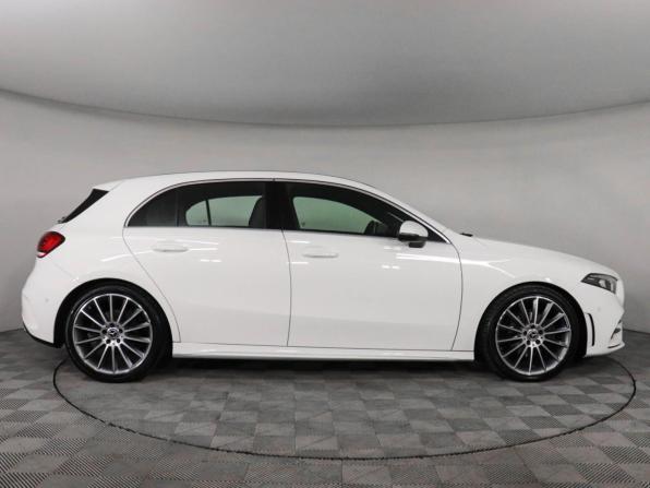 Mercedes-Benz A-Класс IV (W177) с пробегом 2019 года, цена 2 477 000 рублей, 99976 км, хэтчбек, Автокод Объявления