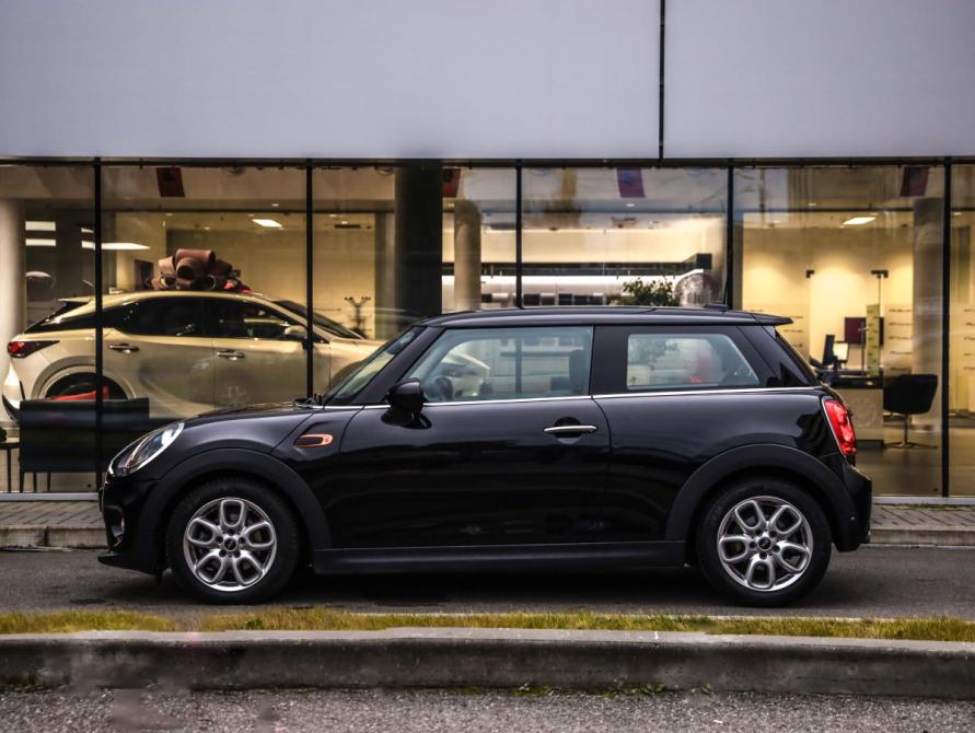 Mini Hatch III (F55/F56) Рестайлинг Санкт-Петербург  - изображение 9