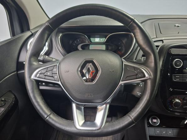 Renault Kaptur I Рестайлинг с пробегом 2021 года, цена 2 000 000 рублей, 36000 км, внедорожник, Автокод Объявления