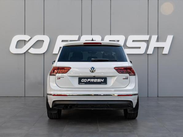 Volkswagen Tiguan II с пробегом 2017 года, цена 2 330 000 рублей, 91179 км, внедорожник, Автокод Объявления