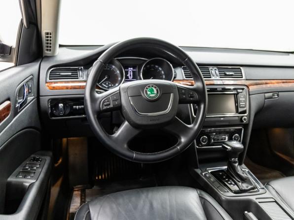 Skoda Superb II с пробегом 2010 года, цена 978 000 рублей, 184585 км, лифтбек, Автокод Объявления