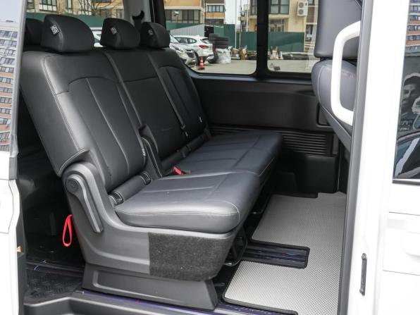 Hyundai Staria I с пробегом 2024 года, цена 5 625 000 рублей, 24040 км, минивэн, Автокод Объявления