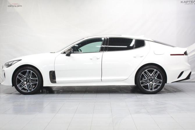 Kia Stinger I Рестайлинг с пробегом 2023 года, цена 3 709 000 рублей, 26825 км, лифтбек, Автокод Объявления