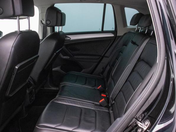 Volkswagen Tiguan II с пробегом 2017 года, цена 2 895 000 рублей, 155000 км, внедорожник, Автокод Объявления