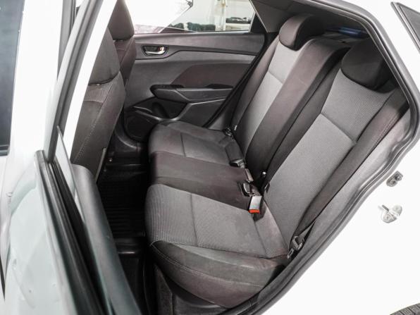 Hyundai Solaris II с пробегом 2019 года, цена 1 049 000 рублей, 198998 км, седан, Автокод Объявления