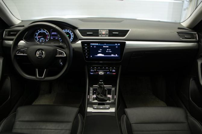 Skoda Superb III Рестайлинг с пробегом 2020 года, цена 2 460 000 рублей, 80622 км, лифтбек, Автокод Объявления