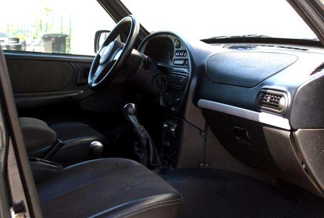 Chevrolet Niva I Рестайлинг с пробегом 2015 года, цена 700 000 рублей, 110626 км, внедорожник, Автокод Объявления