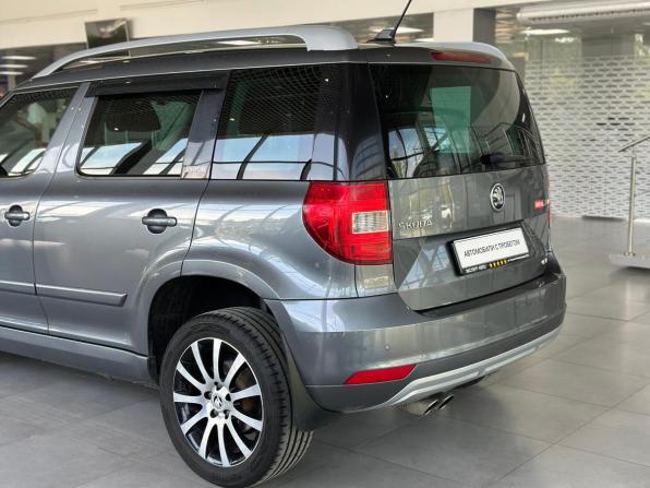 Skoda Yeti I Рестайлинг с пробегом 2018 года, цена 1 370 000 рублей, 124000 км, внедорожник, Автокод Объявления