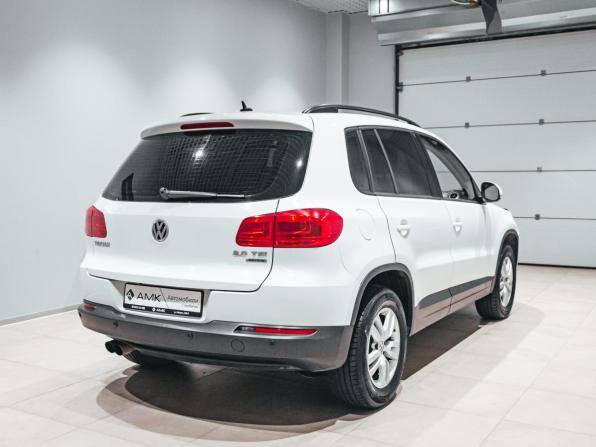 Volkswagen Tiguan I Рестайлинг с пробегом 2015 года, цена 1 481 821 рубль, 171386 км, внедорожник, Автокод Объявления