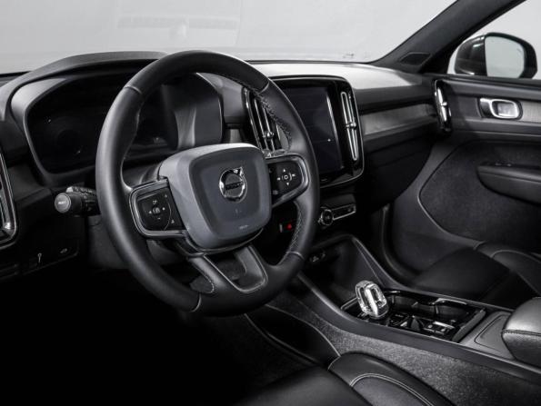 Volvo XC40 I с пробегом 2020 года, цена 2 775 000 рублей, 137238 км, внедорожник, Автокод Объявления